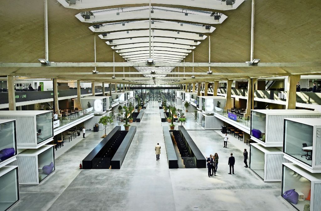 station ff 1024x673 - Why Paris is becoming the most innovative "phygital" capital in Europe?